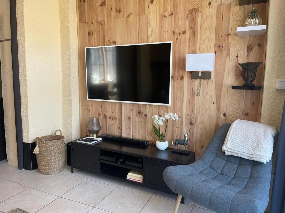 Poppy Appartement De Charme A 2 Min Centre-Ville ฟีแฌก ภายนอก รูปภาพ